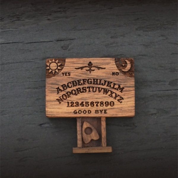 Miniature Spirit Board with Drawer Ouija Board,Wooden Ouija Boards Miniatures with Planchettes, Emotional Love Drawer, Mini Ouija Board for Home Decor