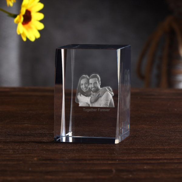 Personalized Graduation Gift Custom 3D Engraved Crystal Photo Class of 2025 Graduate Inspirational Gifts Rectangle Shaped Holographic Laser Photo Deco
